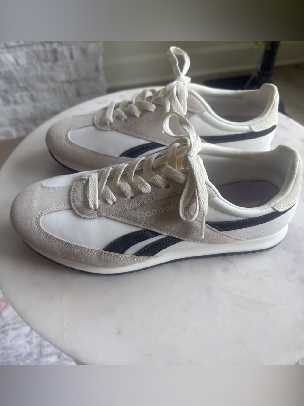 8.5 Reebok Off-White & Black Retro Runner Sneakers